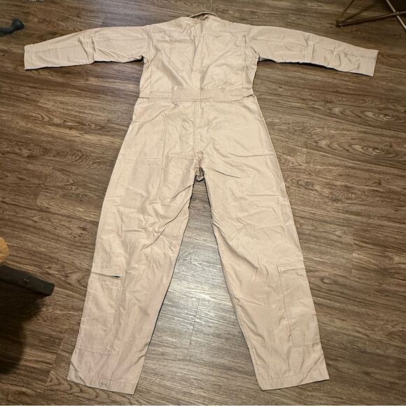 NWT Du Pont CWU 27/P NOMEX FLIGHT SUIT Coveralls Tan Size 46L - Picture 14 of 16